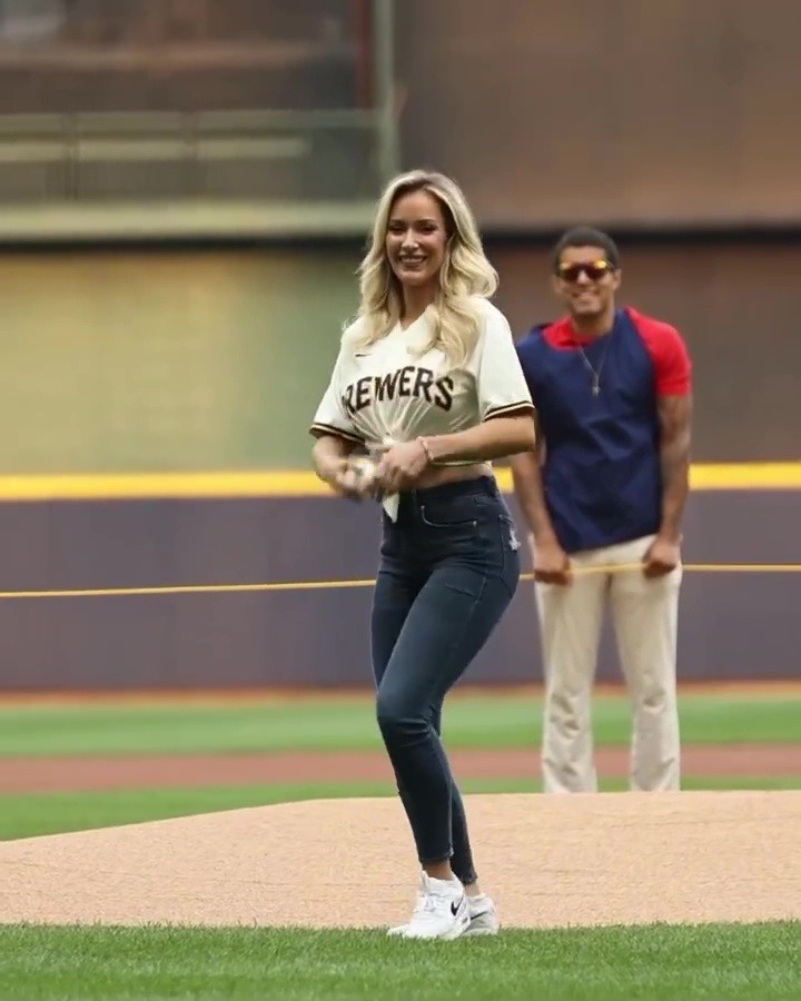 Paige Spiranac Stuns Baseball Fans In Unbuttoned Shirt As She Throws The First Pitch At The