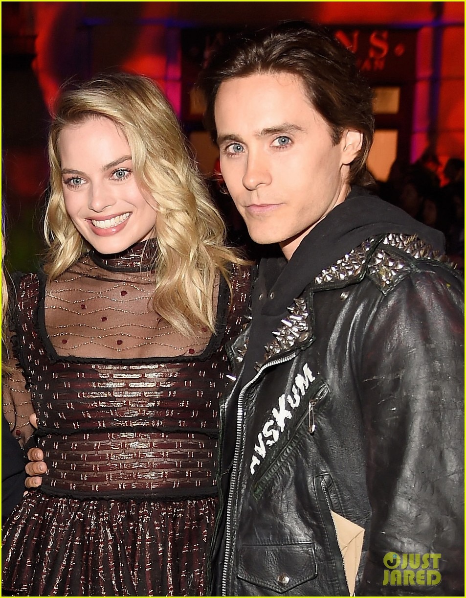 Margot Robbie Jared Leto Reunite With Suicide Squad Cast At Mtv